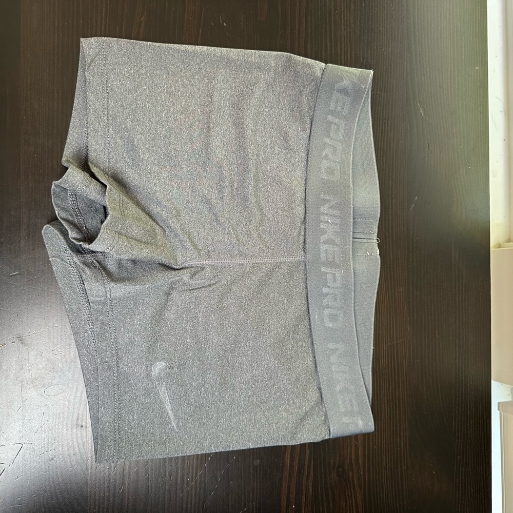 Nike Pro Tight XS in Dark Gray